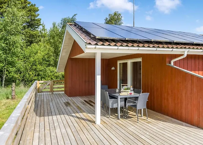 Reidar - 1km From The Sea By Interhome *