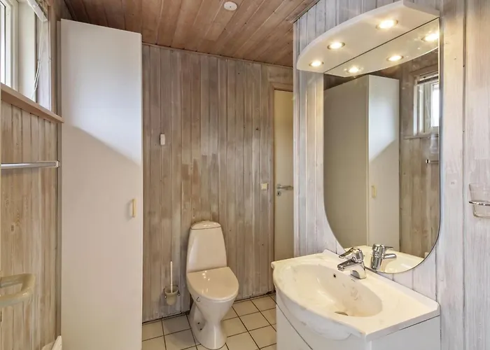 Reidar - 1km From The Sea By Interhome *