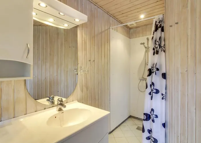 Holiday home Reidar - 1km From The Sea By Interhome Molby